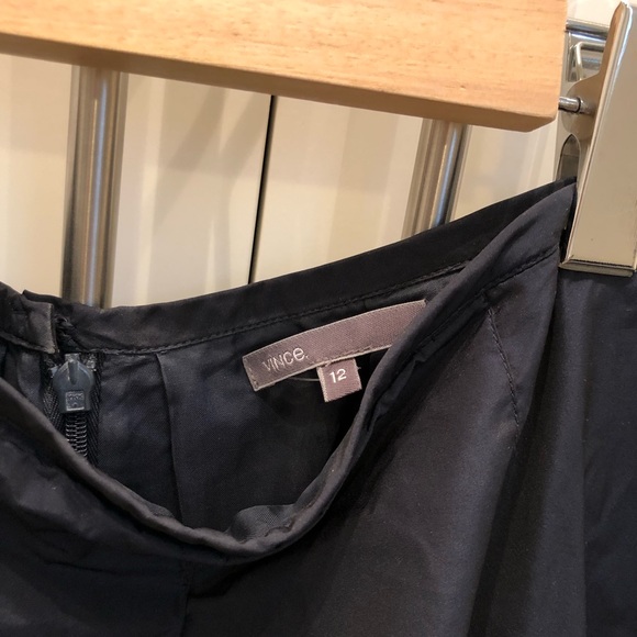 VINCE navy blue knee length skirt - Picture 5 of 5